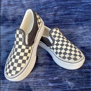 Vans Checkered Slip On Boy Size 1.5 Black & Cream